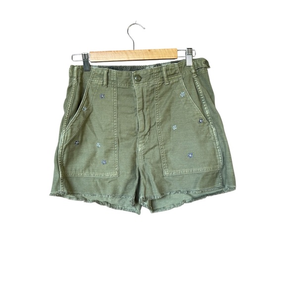 American Eagle Outfitters Pants - American Eagle size 6 Olive Green Embroidered Flower Boho Utility Shorts‎